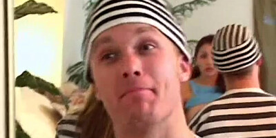 Escaped Midget Convicts And.