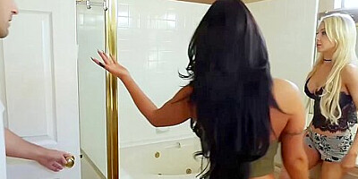 Featuring And August Hardcore Action - Angelica Taylor, Taylor S And Alix Lynx