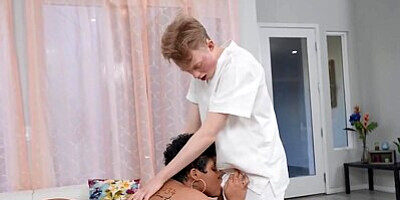 Brazzers - Simone Richards Loves Having Sneaky Sex With Her Masseur Behind Her Husband's Back