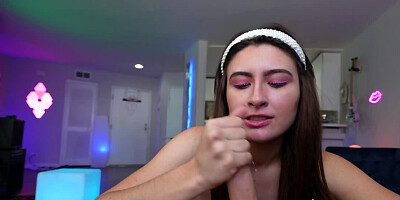 Girl cheats on husband being captured on cam with cock in mouth