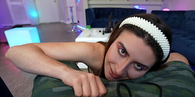 Girl cheats on husband being captured on cam with cock in mouth