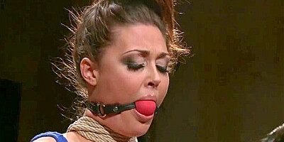 Lesbians Pounding Bound Babe In Public