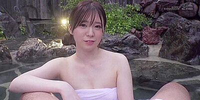 03C1523-She drinks semen ejaculated with a thick blowjob at a hot spring with her girlfriend