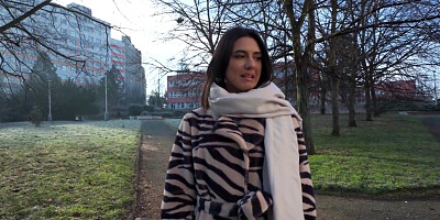 Lena Coxx - Basement Blowjob And Ride