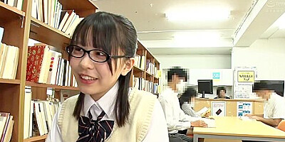 [huntb-386] Try Masturbating In My Skirt Dangerous Seduction By A Gifted Girl With Glasses! I Cant Say No To Her, So I Masturbate A Lot Scene 2