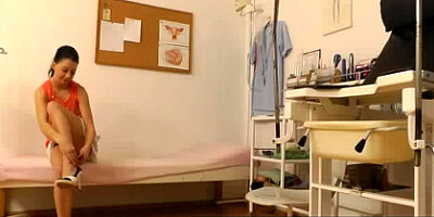Lousy gynecologist spying on a teenager