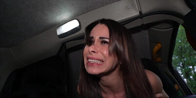 Stressed out MILF wants taxi-driver to lick her cunt