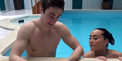 Boy nails chick in front of her partner for money