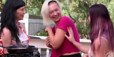 Hairy lesbian have threesome sex with her girlfriends