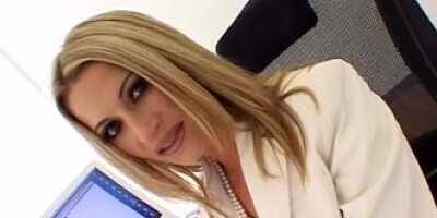 Lauren Kain vs Mandingo