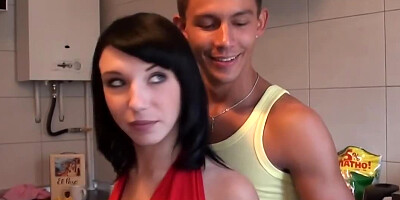 Young stud is sharing his flat with three gorgeous ladies