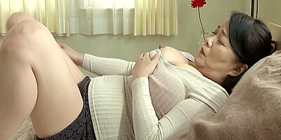 先っぽまでは挿入させてくれるとのギリギリ相姦　鮎川るい 15 Min