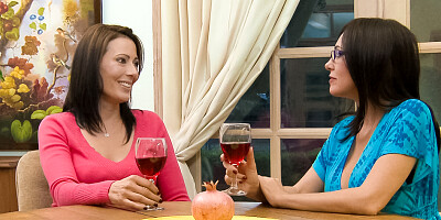 Zoey Holloway & Raquel Sieb in Creepers Family #04, Scene #04