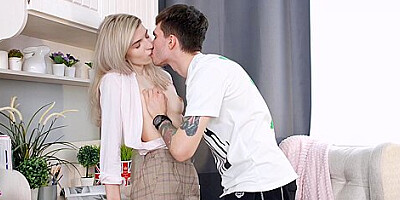 Monroe Fox In Coeds Study And Make Love