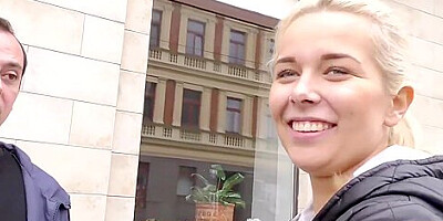 Wenchs Cash For Sex Video