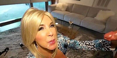 Full-breasted Wifey Suck And Shakes Penis