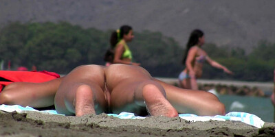 Rousing nude beach video