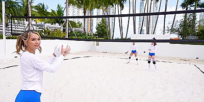 Mia Kay, Lola Mai And Filthy Rich - Ebony 18-year-old And Squirter Had Sex Hard