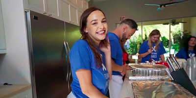 Luna Luxe & Rissa May - Boobs Bank