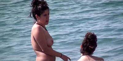 Nude Beach Exhibitionists Babes Close-Up Outdoor Video
