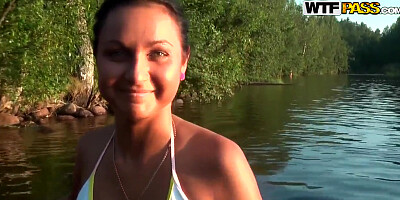 Hot car action with nasty Jocelyn on weekend picnic!