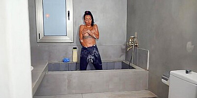 Takes A Fat Cock Between Her Big Round A - Jordi El Nino Polla And Canela Skin