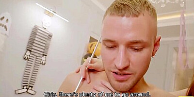 Watch Divine Elise Moons Sex