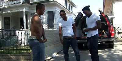 Ebony chick gets her ass jizzed after screwing on the couch