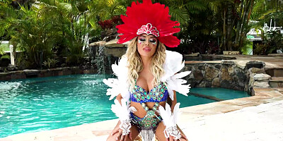 Vivianne Desilva - Carnival