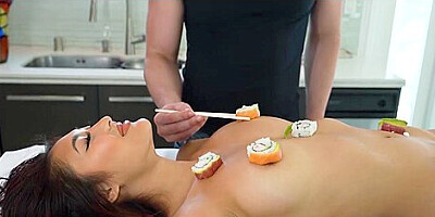 Eating Mina Luxx Luscious Sushi In The Kitchen
