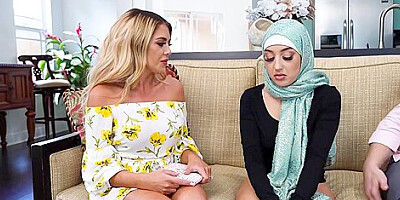 Vivianne Desilva & Violet Gems - Giving In T - Teaser Video