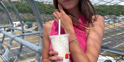 Jebanje Random Cure Kod Vrata Jadrana Koja Je Tek Napunila 18 Godina