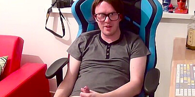 Lucy Lain - Big Tits Lucy Lane Goes Down On A Horny Nerd Cock Sucking It