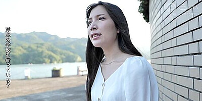 デビューしたばかりの新人セクシーアイドルがいきなり潮吹きさせられ絶頂アクメ