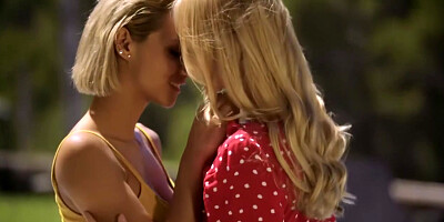 Summer Loving Vagina Licking Blond Hair Bab