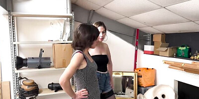 Hot Lucy's step-mom dirt