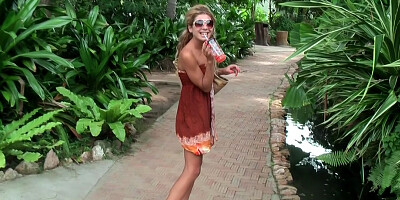 Vicktoria Tiffany in slut got her ass fucked in an outdoor sex scene