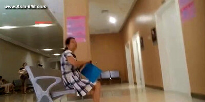 peeping chinese woman to go to the hospital for an injection.5