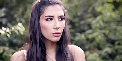 Beautiful And Scissoring Pussies - Emily Willis And Gianna Dior