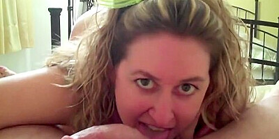 Hot Curvy Housewife Amateur Porn Clip