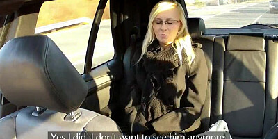 Nerdy amateur with big tits gets seduced by her taxi driver