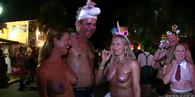 Fantasy Fest Live 2018 Week Street Festival Girls Flashing Boobs Pussy And Body Paint - NebraskaCoeds