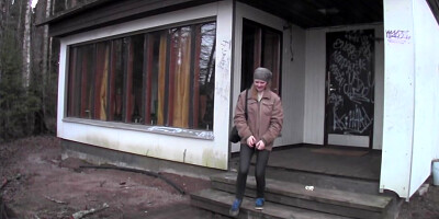 Evelina Juliet in hot couple fucking while in the outdoors