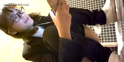 chinese amateur footjob & homemade.4