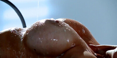 Big titted Audrey Bitoni at the dirty massage session