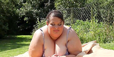 Trailer With Superb Chickfriend From