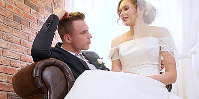 Beautiful Bride Fucks Stranger While Hubby Cuckolds