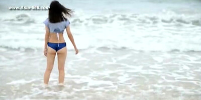 chinese model posing nude.17