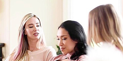 Claire Clouds, Anna Claire And Haley Reed - Horny Lesbians And Sexy Fucks Hot New Friend