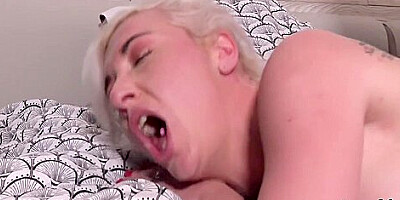 Louanne Clarck Une Femme Mature Aux Gros Seins Se Fait Sodomiser Par Le Fils Des Voisins De 18 Ans 39 Min